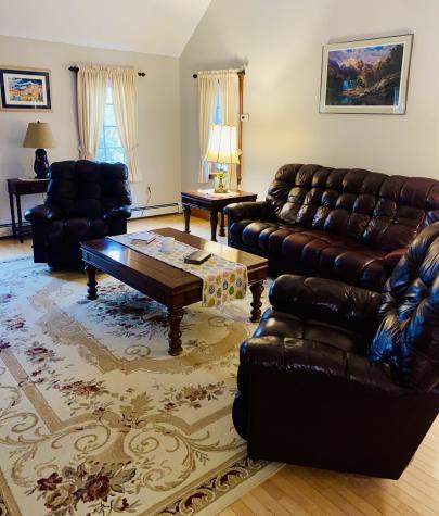 81 Madison Drive Naples ME 04055