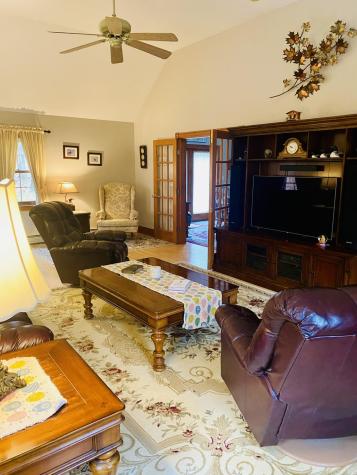 81 Madison Drive Naples ME 04055