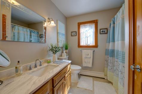 81 Madison Drive Naples ME 04055