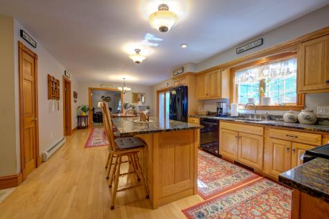 81 Madison Drive Naples ME 04055