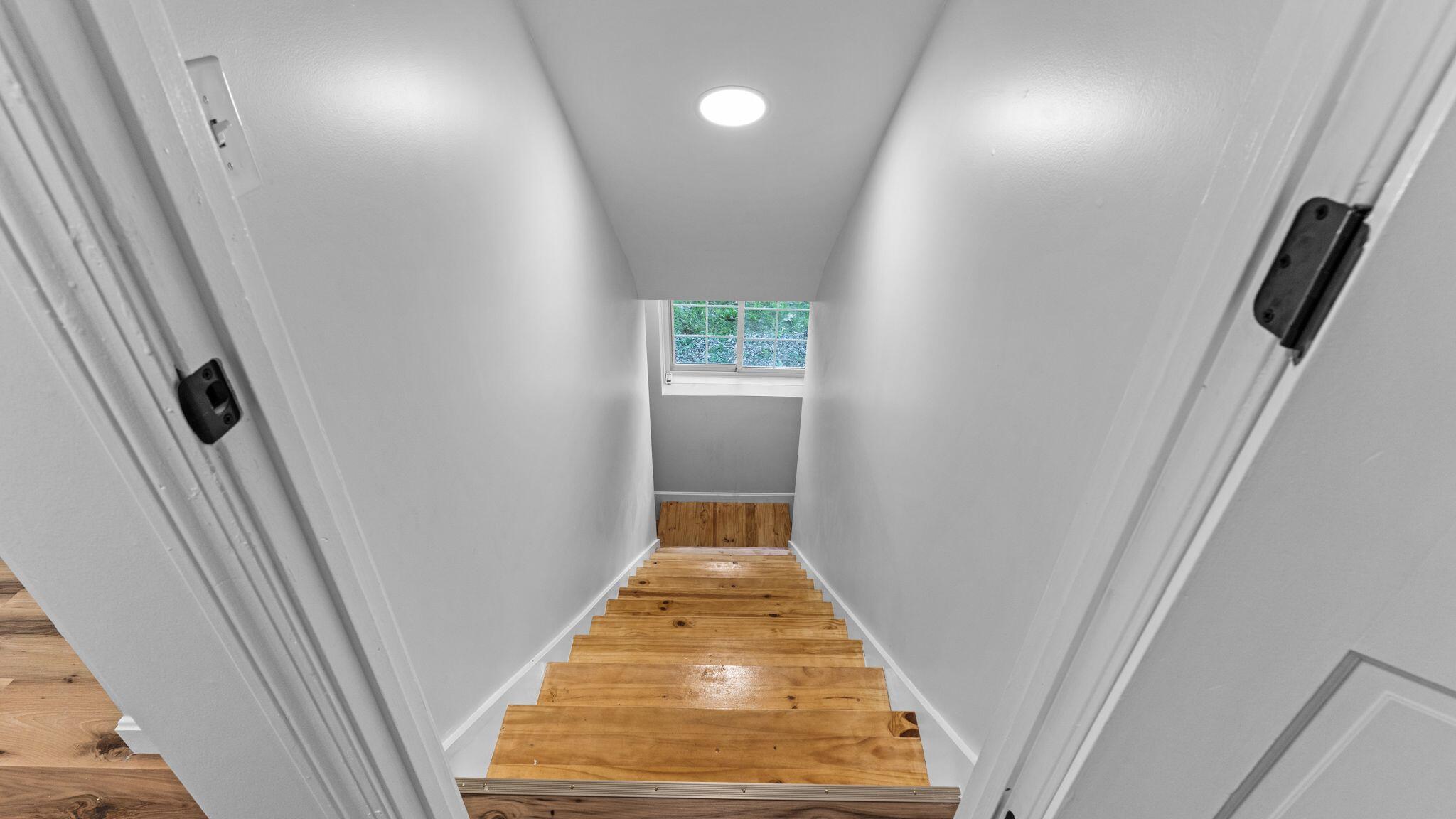 16 Dyer Road Raymond ME 04071