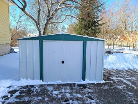 9 Bradford Street Lewiston ME 04240