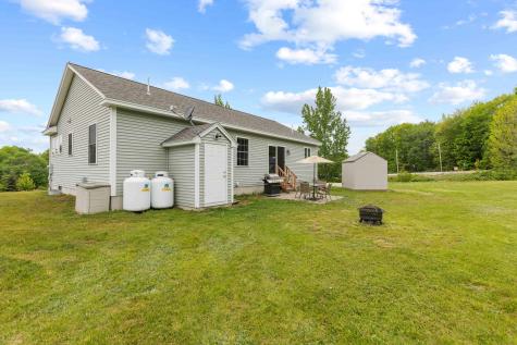 4 Martin Heights Raymond ME 04071