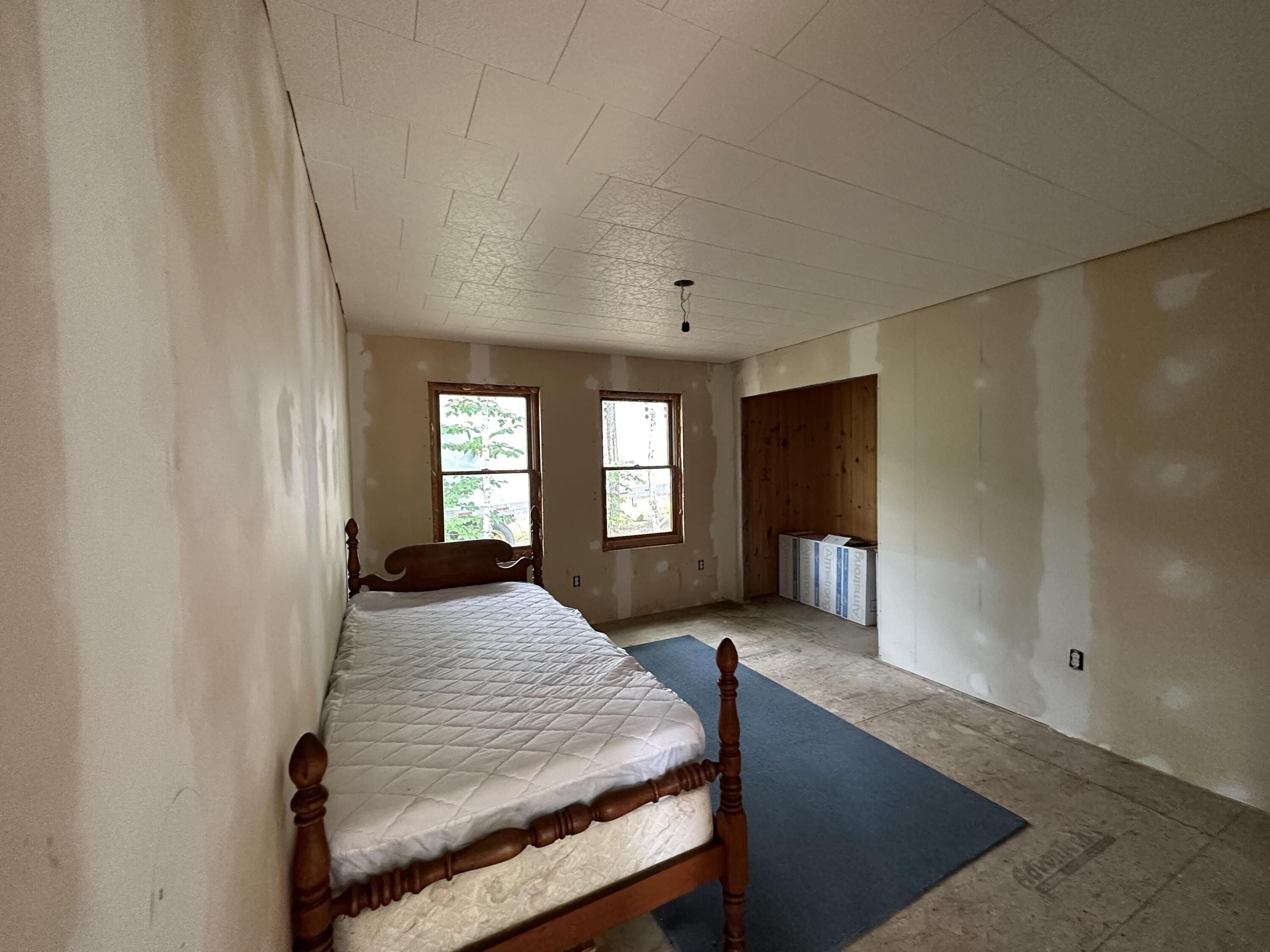 34 Hellgrens Way Temple ME 04984