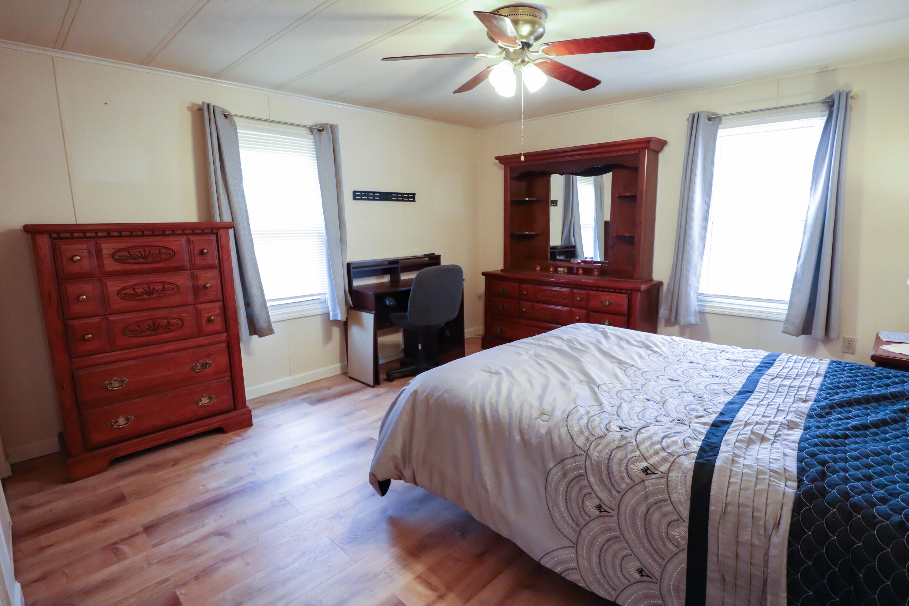 9 Lynewood Drive Norway ME 04268