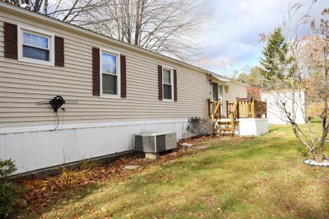 9 Lynewood Drive Norway ME 04268