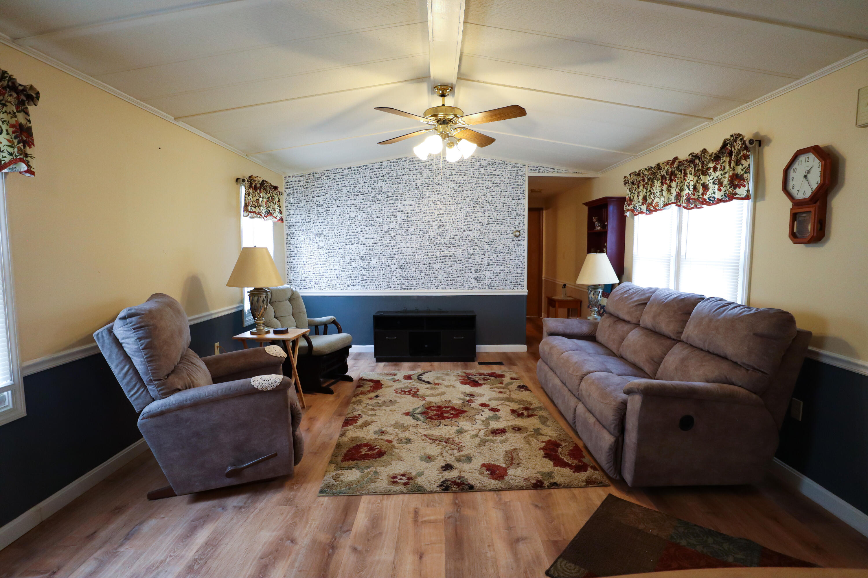 9 Lynewood Drive Norway ME 04268