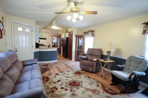 9 Lynewood Drive Norway ME 04268