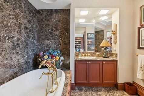 17 Seaview Avenue Kennebunkport ME 04046