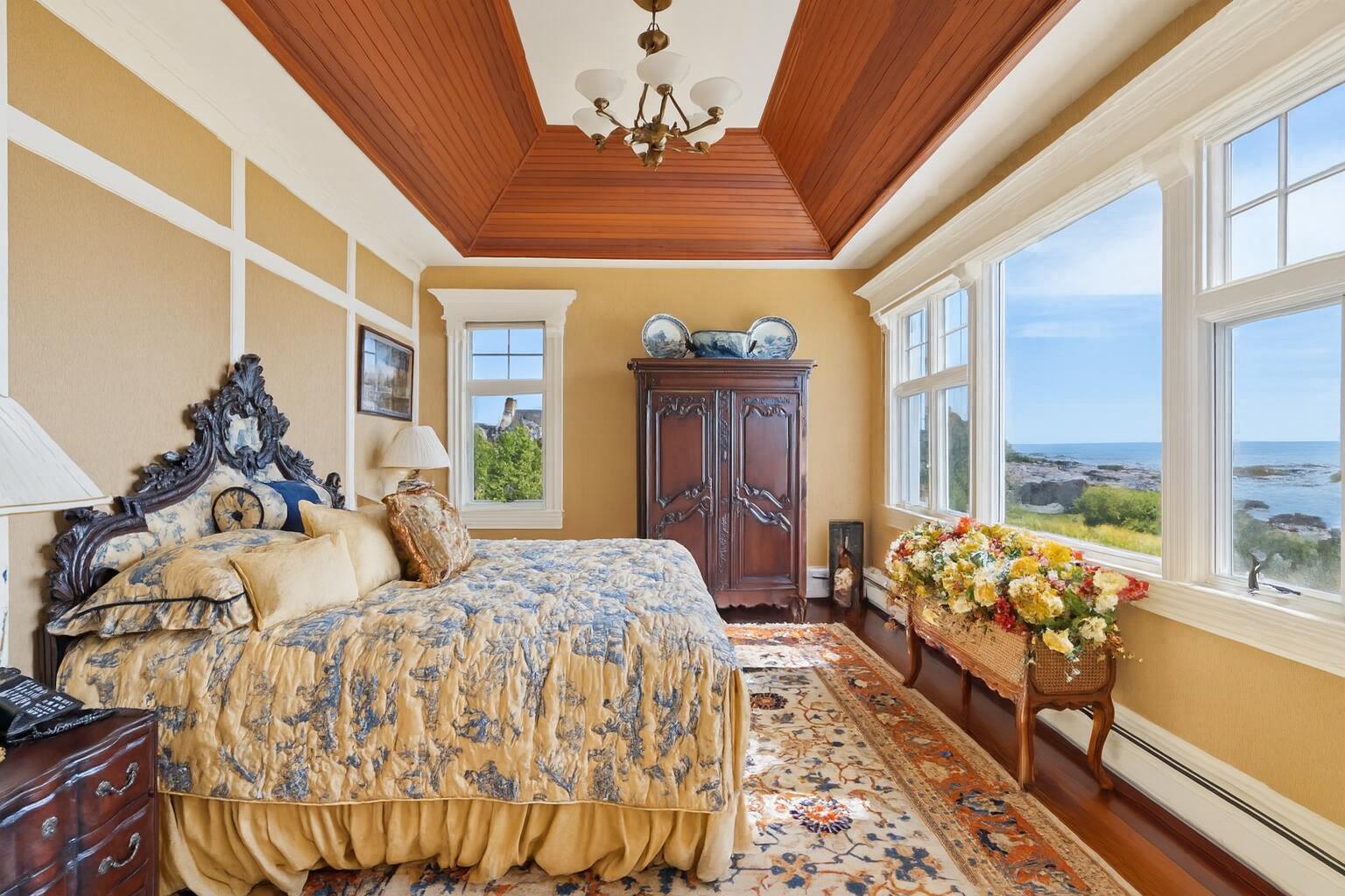 17 Seaview Avenue Kennebunkport ME 04046