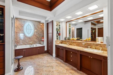 17 Seaview Avenue Kennebunkport ME 04046