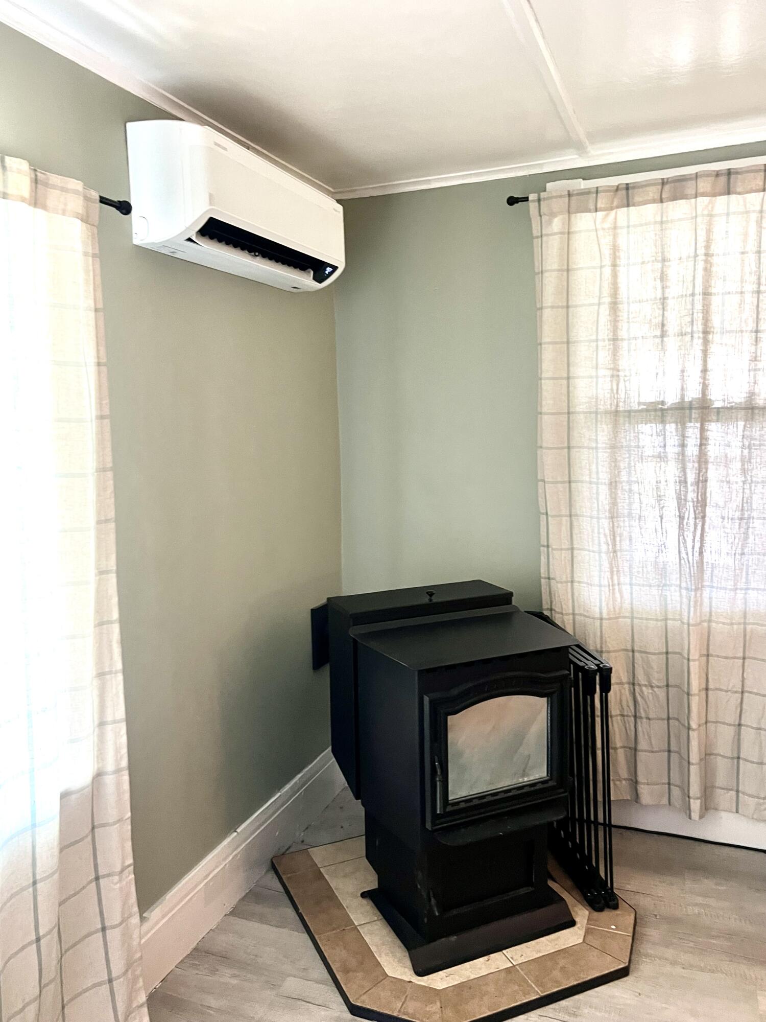 28 Vienna Road Chesterville ME 04938