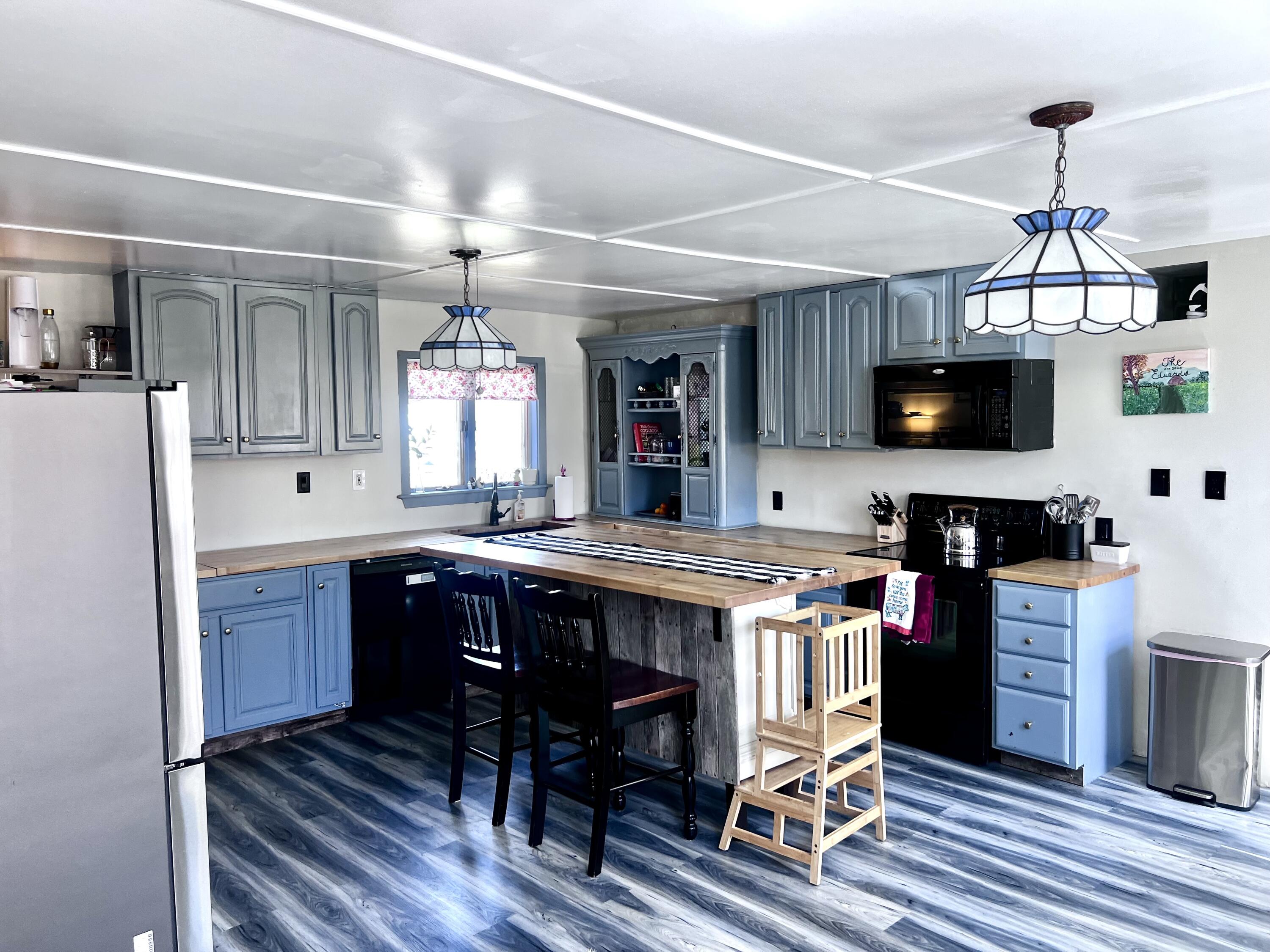 28 Vienna Road Chesterville ME 04938