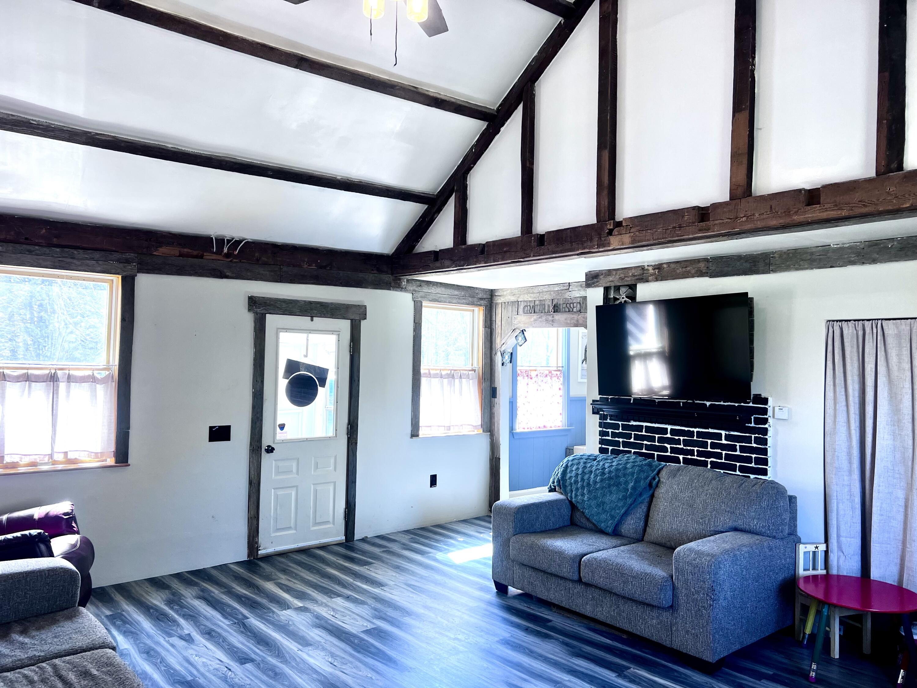 28 Vienna Road Chesterville ME 04938