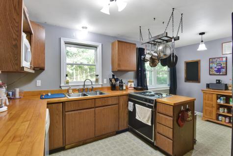 35 Oak Street Casco ME 04015