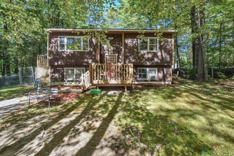 35 Oak Street Casco ME 04015