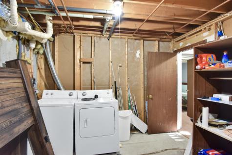 35 Oak Street Casco ME 04015
