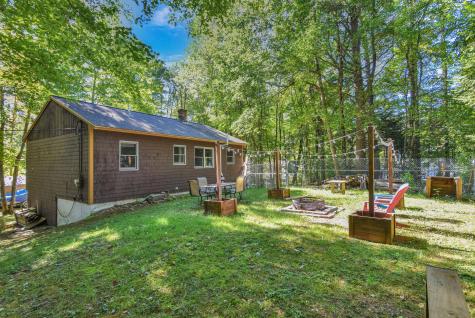 35 Oak Street Casco ME 04015
