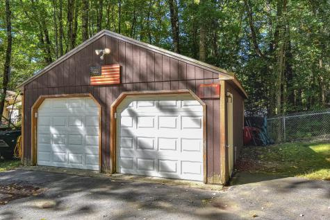 35 Oak Street Casco ME 04015