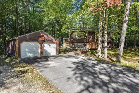 35 Oak Street Casco ME 04015