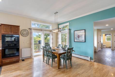 29 High Point Place Bradley ME 04411