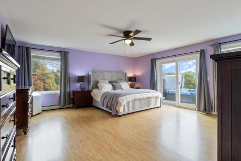 29 High Point Place Bradley ME 04411