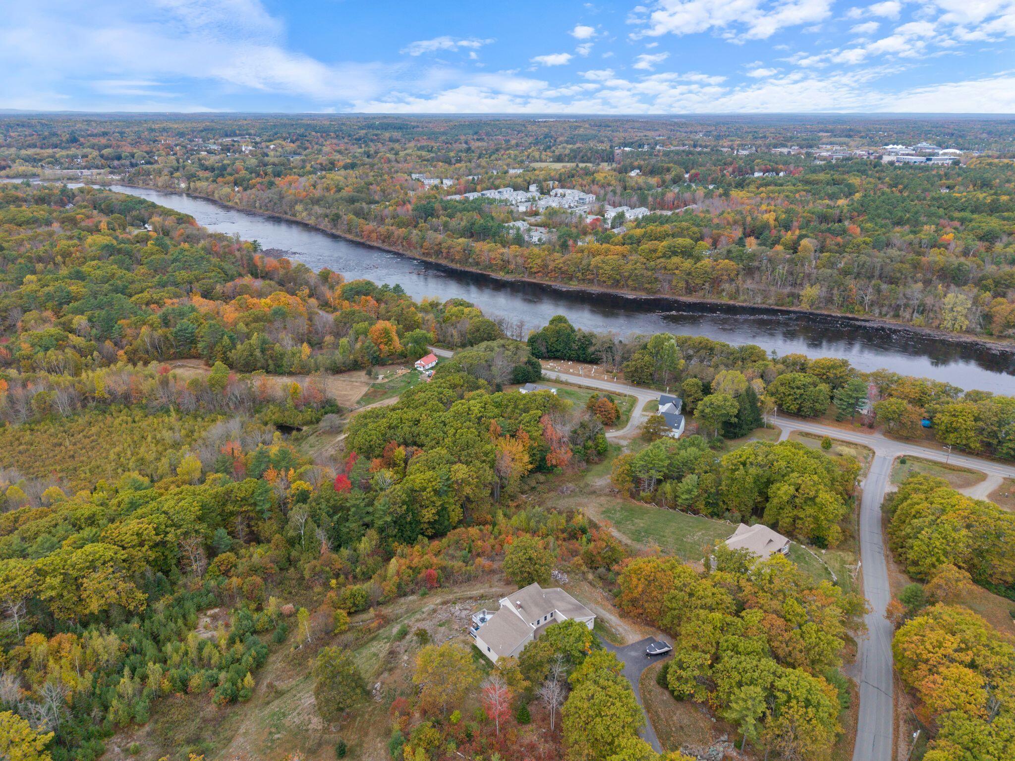 29 High Point Place Bradley ME 04411