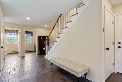 29 High Point Place Bradley ME 04411