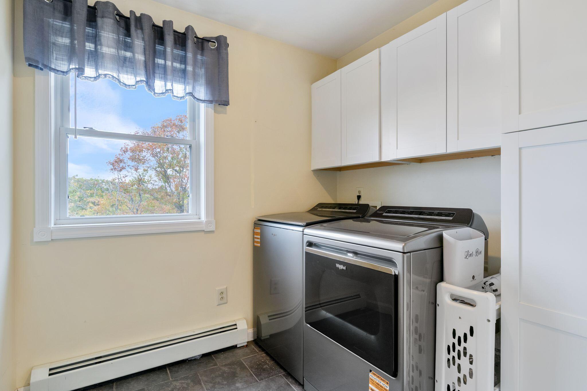 29 High Point Place Bradley ME 04411