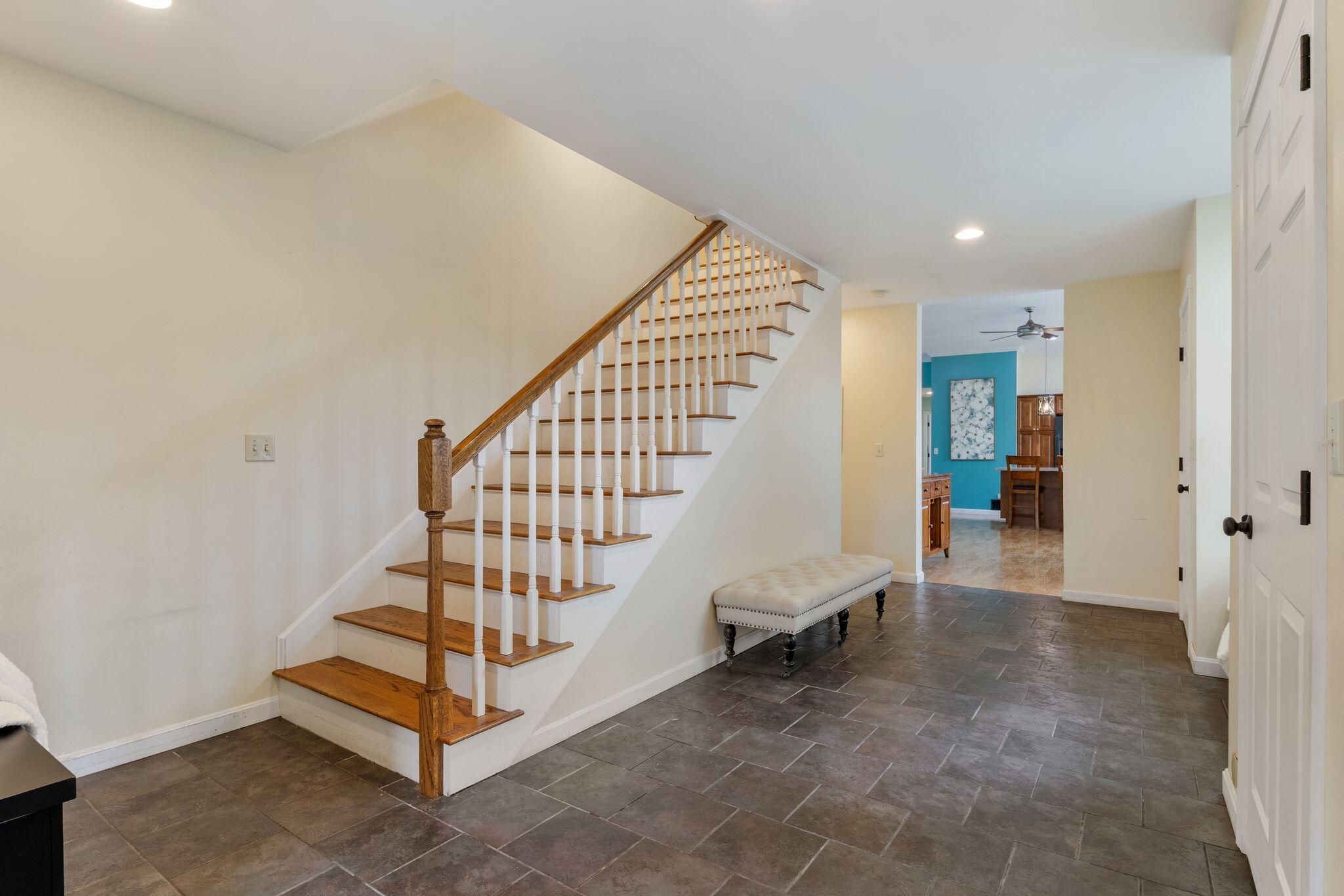 29 High Point Place Bradley ME 04411