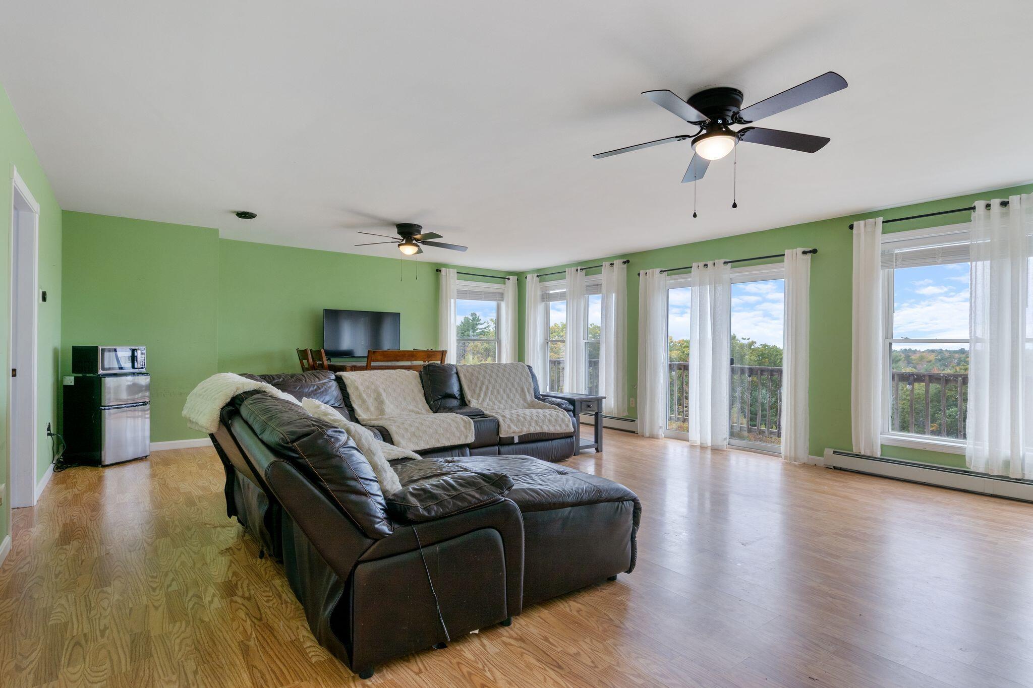 29 High Point Place Bradley ME 04411