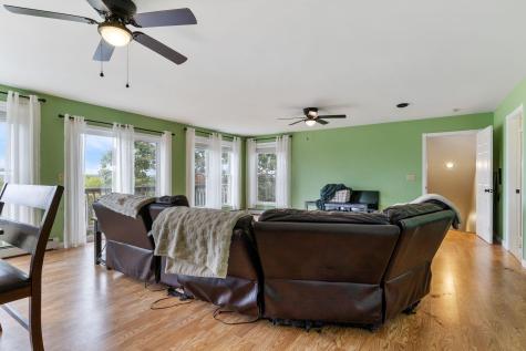 29 High Point Place Bradley ME 04411