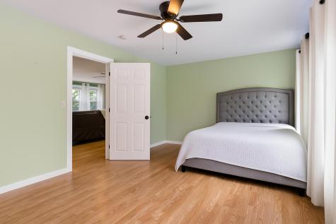 29 High Point Place Bradley ME 04411