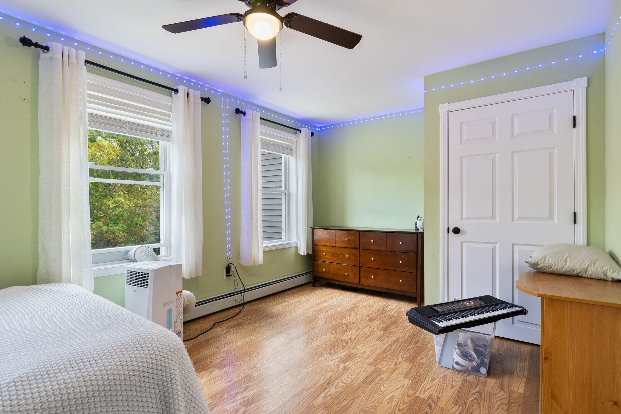 29 High Point Place Bradley ME 04411