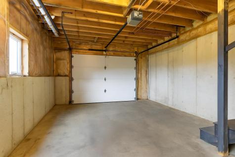 29 High Point Place Bradley ME 04411