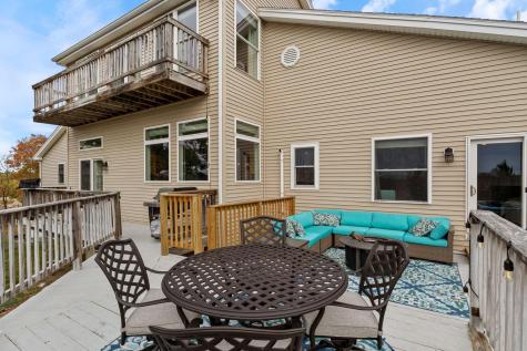 29 High Point Place Bradley ME 04411