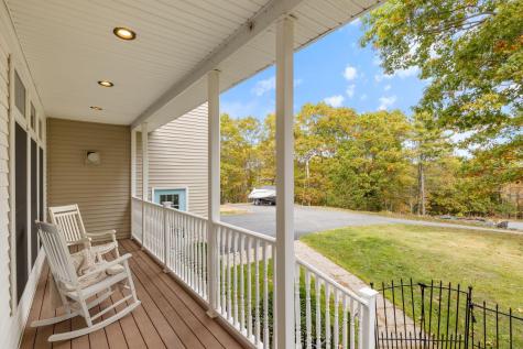 29 High Point Place Bradley ME 04411