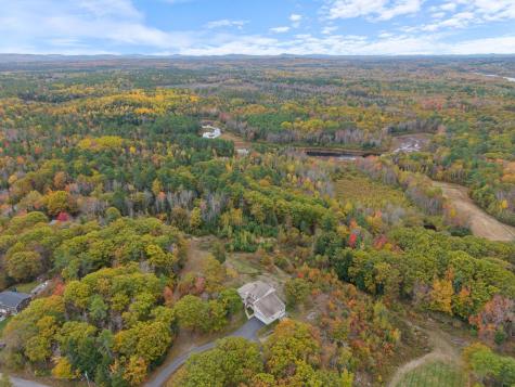 29 High Point Place Bradley ME 04411