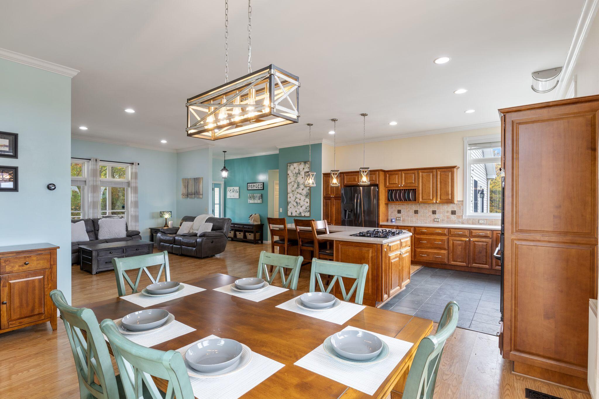 29 High Point Place Bradley ME 04411