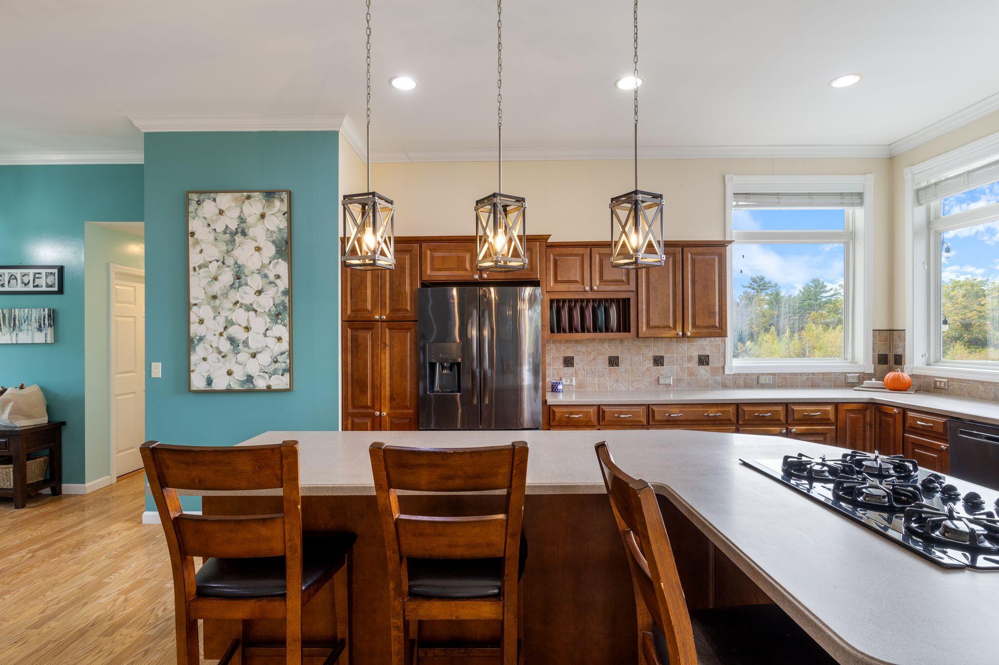 29 High Point Place Bradley ME 04411