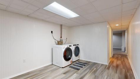 4 Old Lisbon Road Lewiston ME 04240