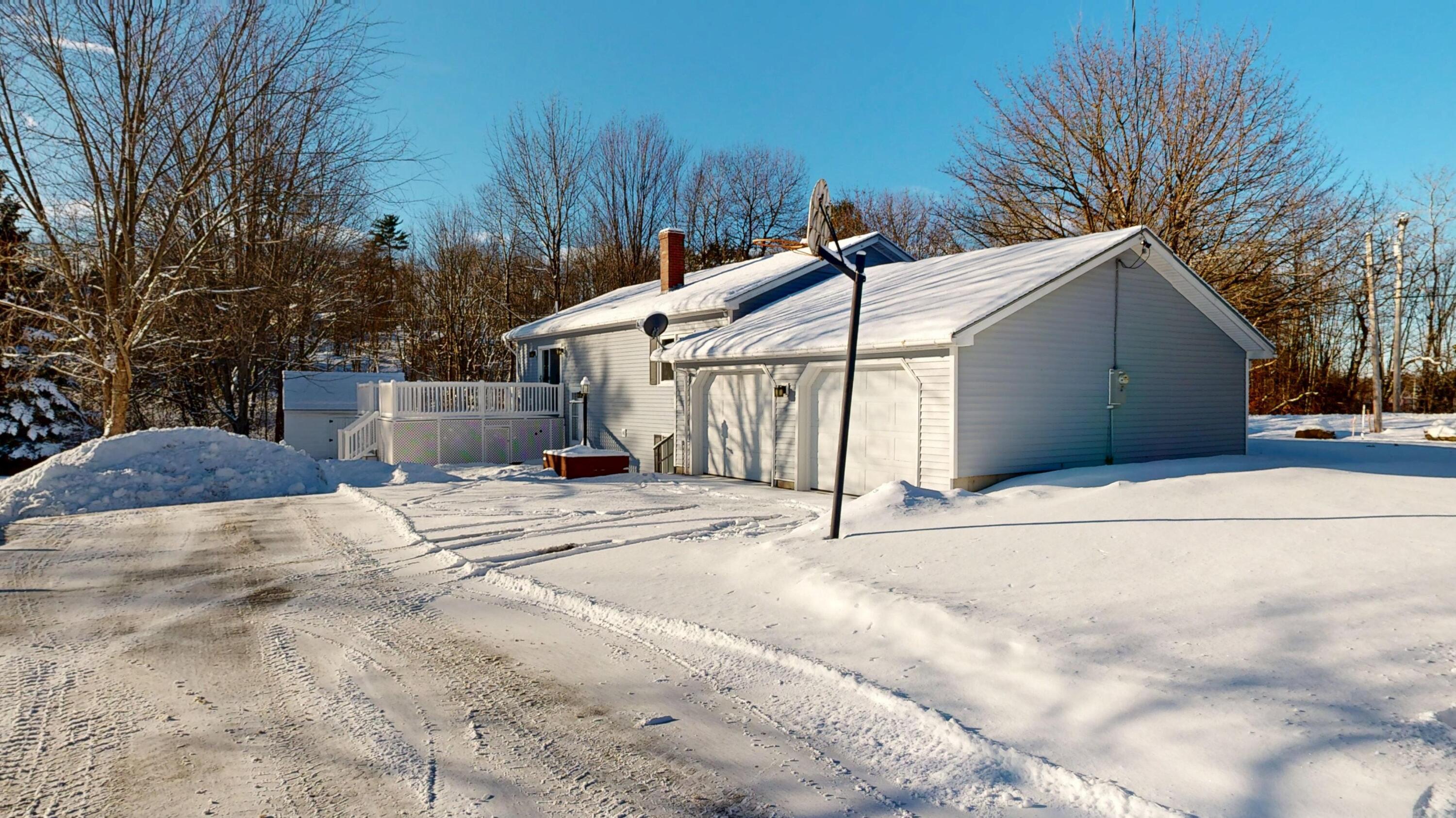 4 Old Lisbon Road Lewiston ME 04240