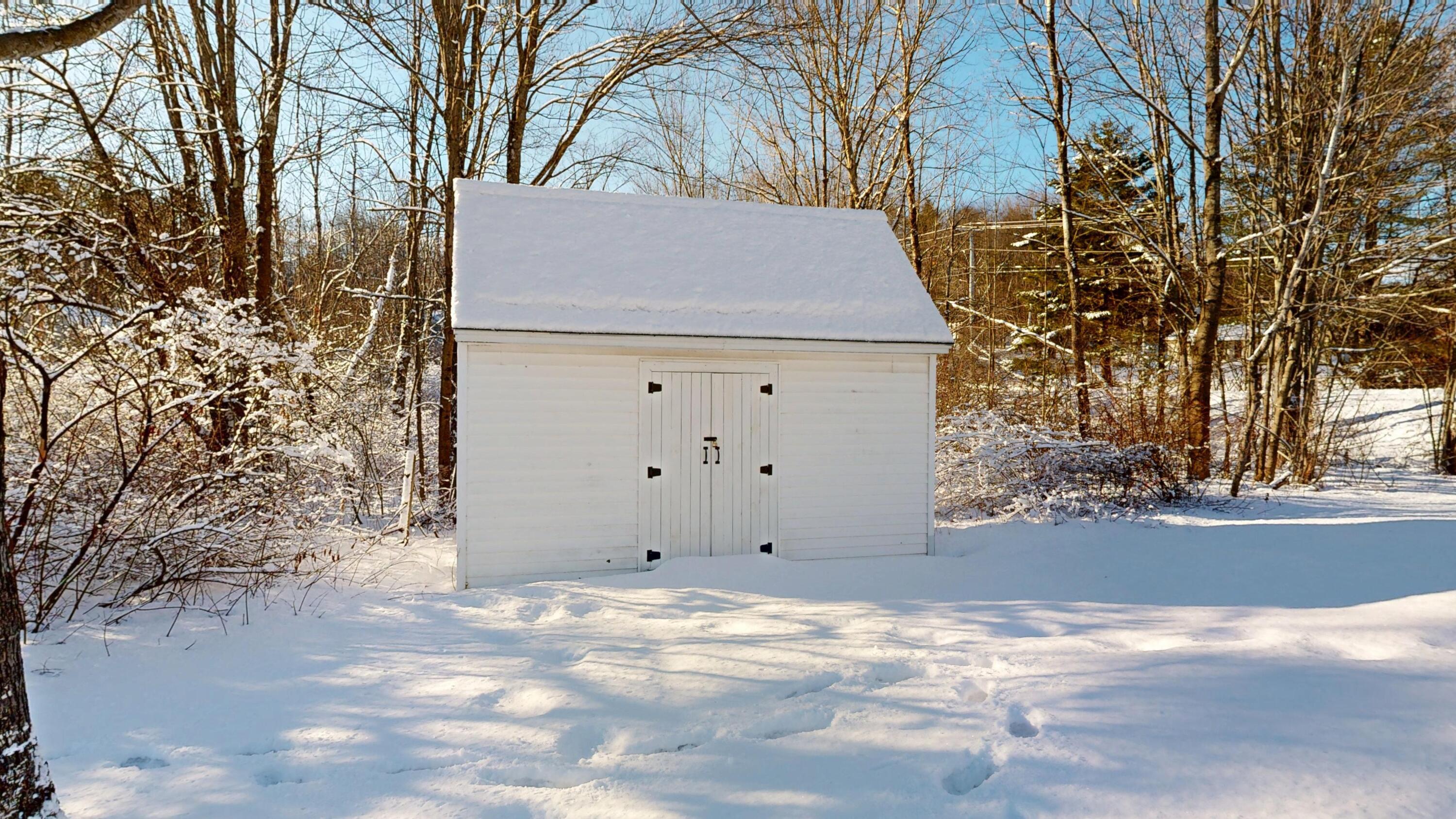 4 Old Lisbon Road Lewiston ME 04240