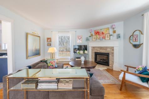 12 Wyman Way Cumberland ME 04021