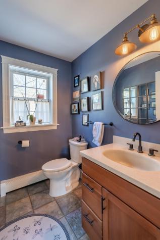 12 Wyman Way Cumberland ME 04021