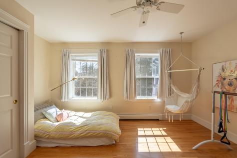 12 Wyman Way Cumberland ME 04021