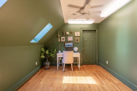 12 Wyman Way Cumberland ME 04021