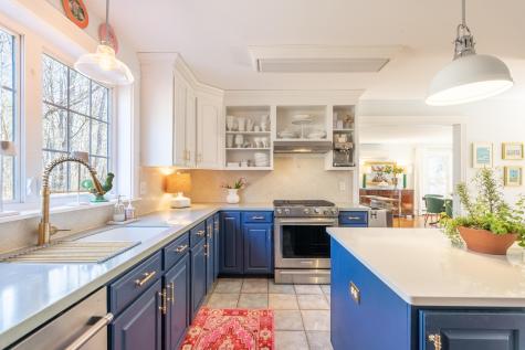 12 Wyman Way Cumberland ME 04021