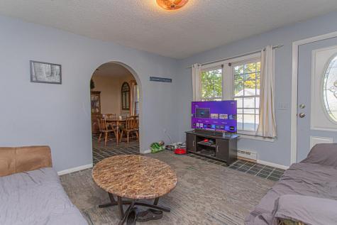 184 Barlen Street Farmington ME 04938