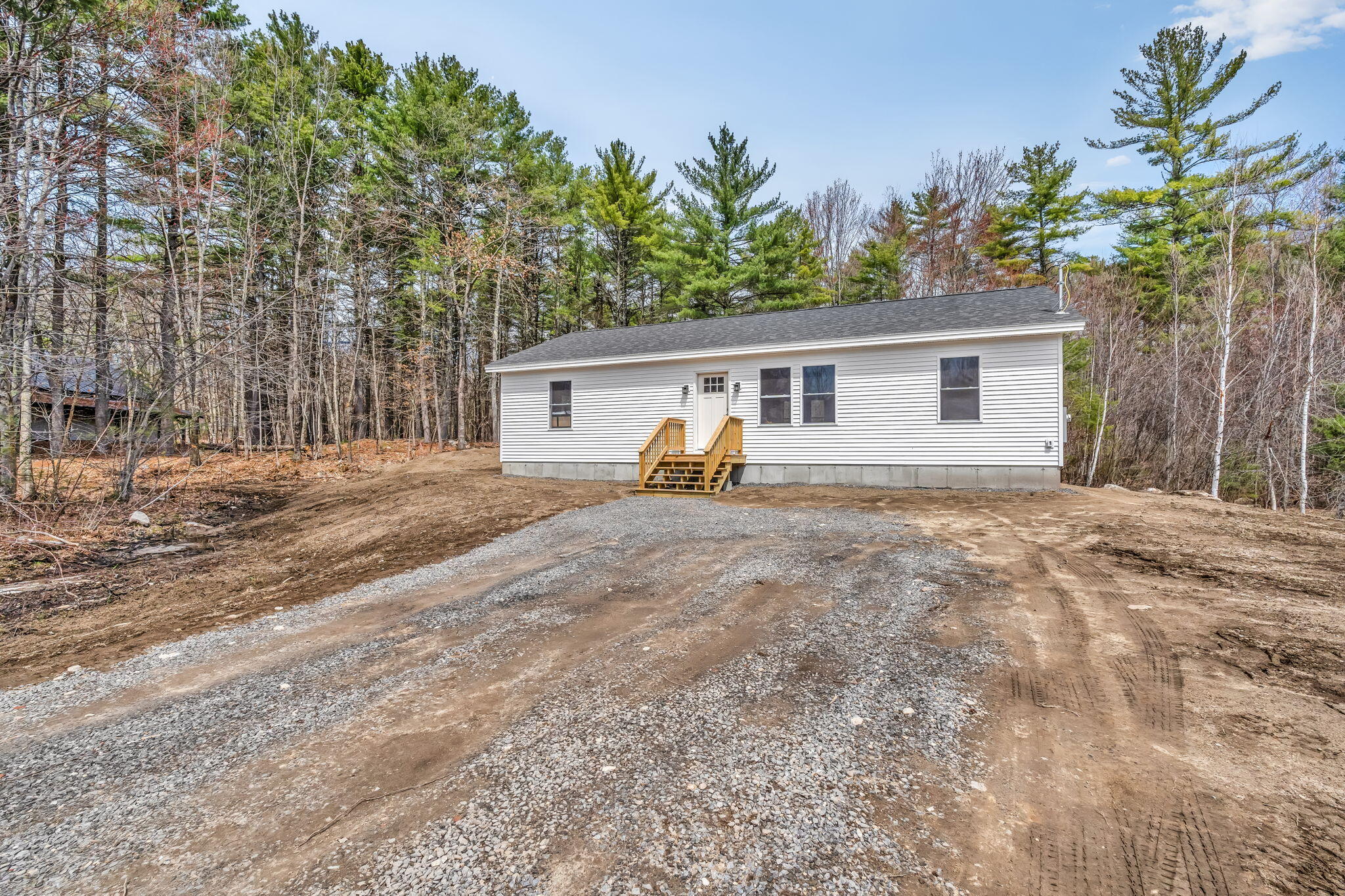 1269 Pequawket Trail Standish ME 04091